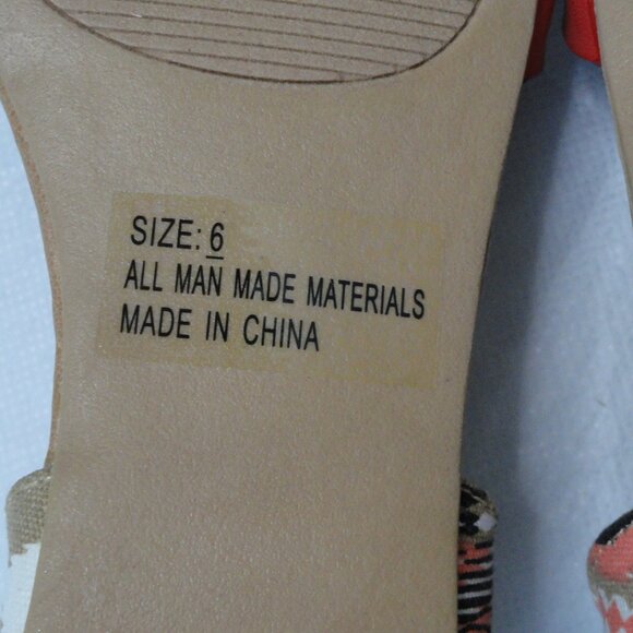 3 for $10 Qupid Bohemian slip on flats red tan tribal pattern Women's Size 6 - Picture 10 of 11
